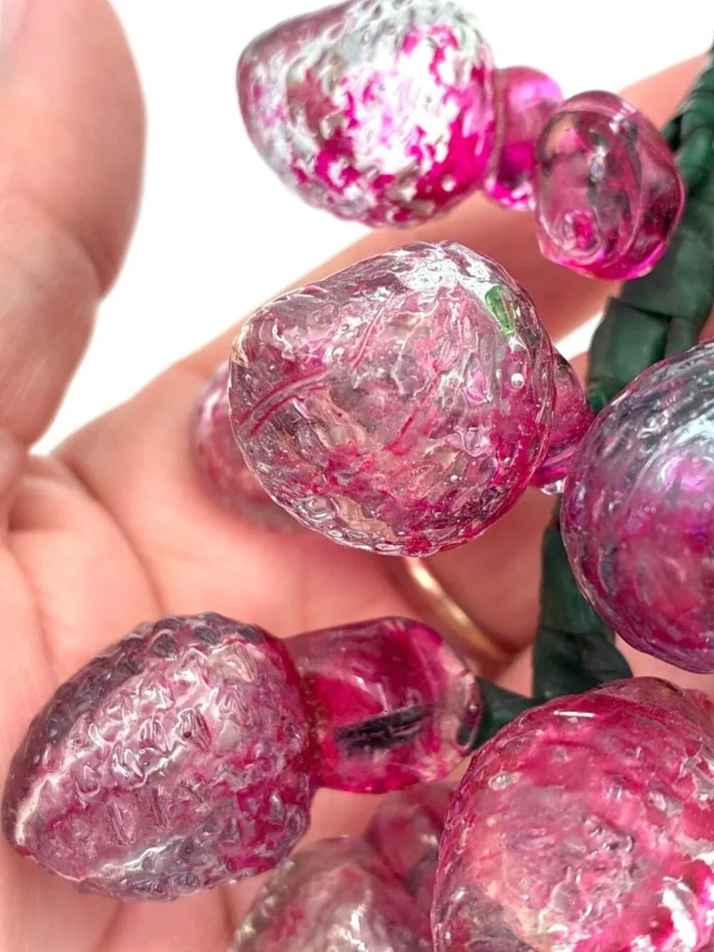 Vintage Handblown Glass Grape Cluster With Green Leaves Pink & Clear Decorative